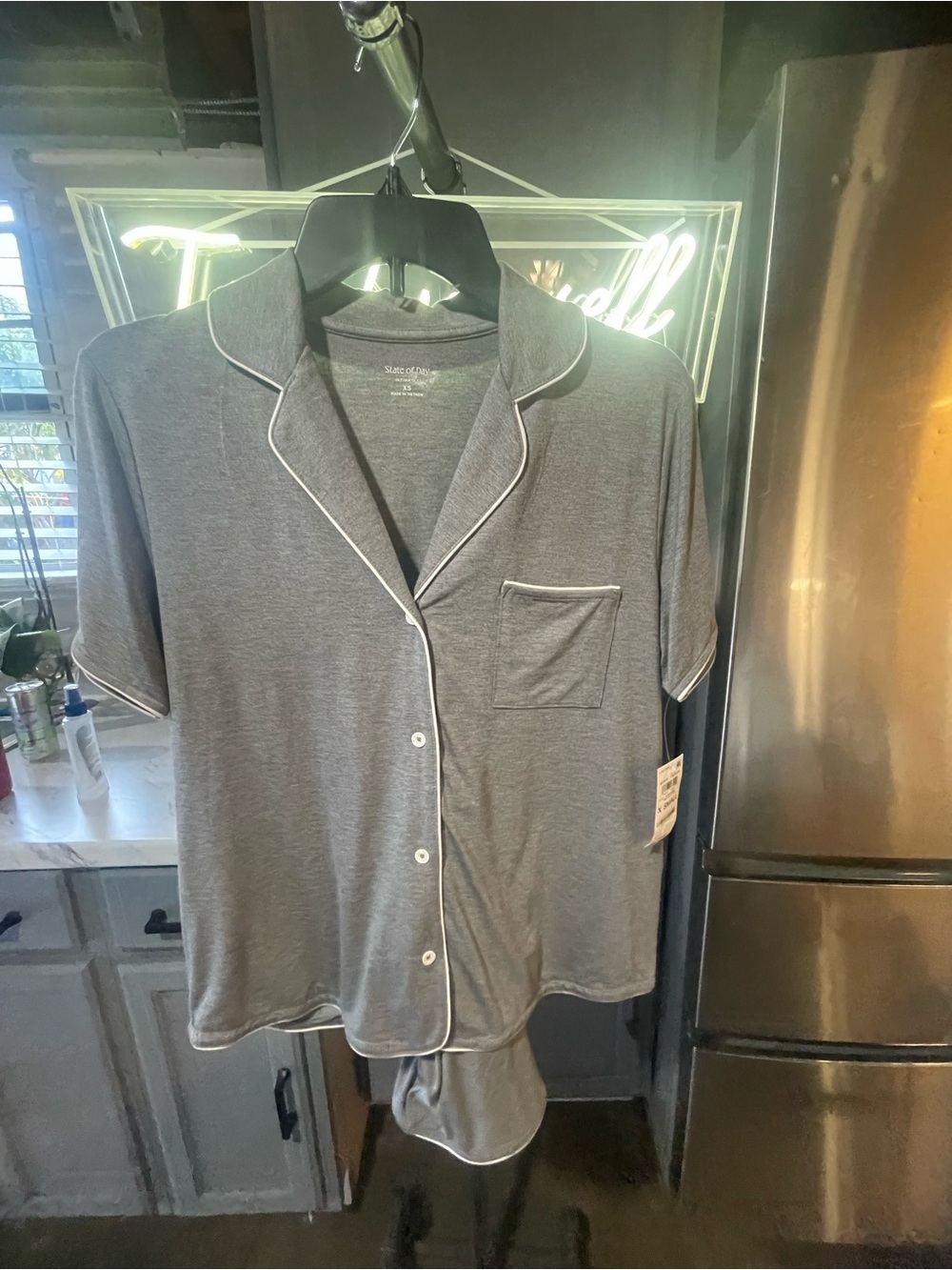 Calvin Klein Gray Short-Sleeve Pajama Top with White Piping